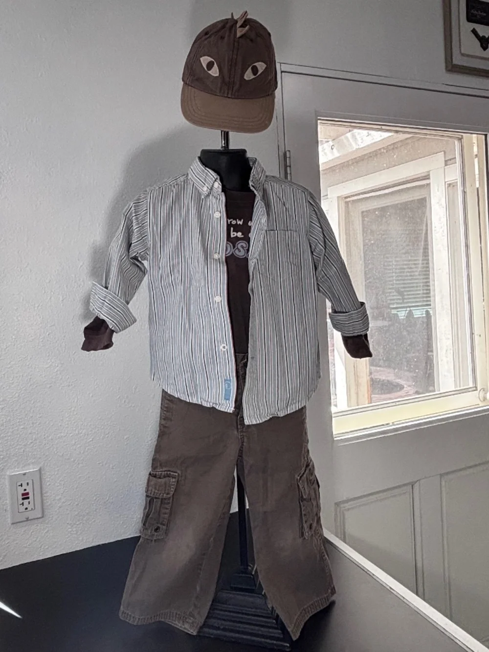 4 pc Gymboree Dinosaur Roar outfit with hat 2T